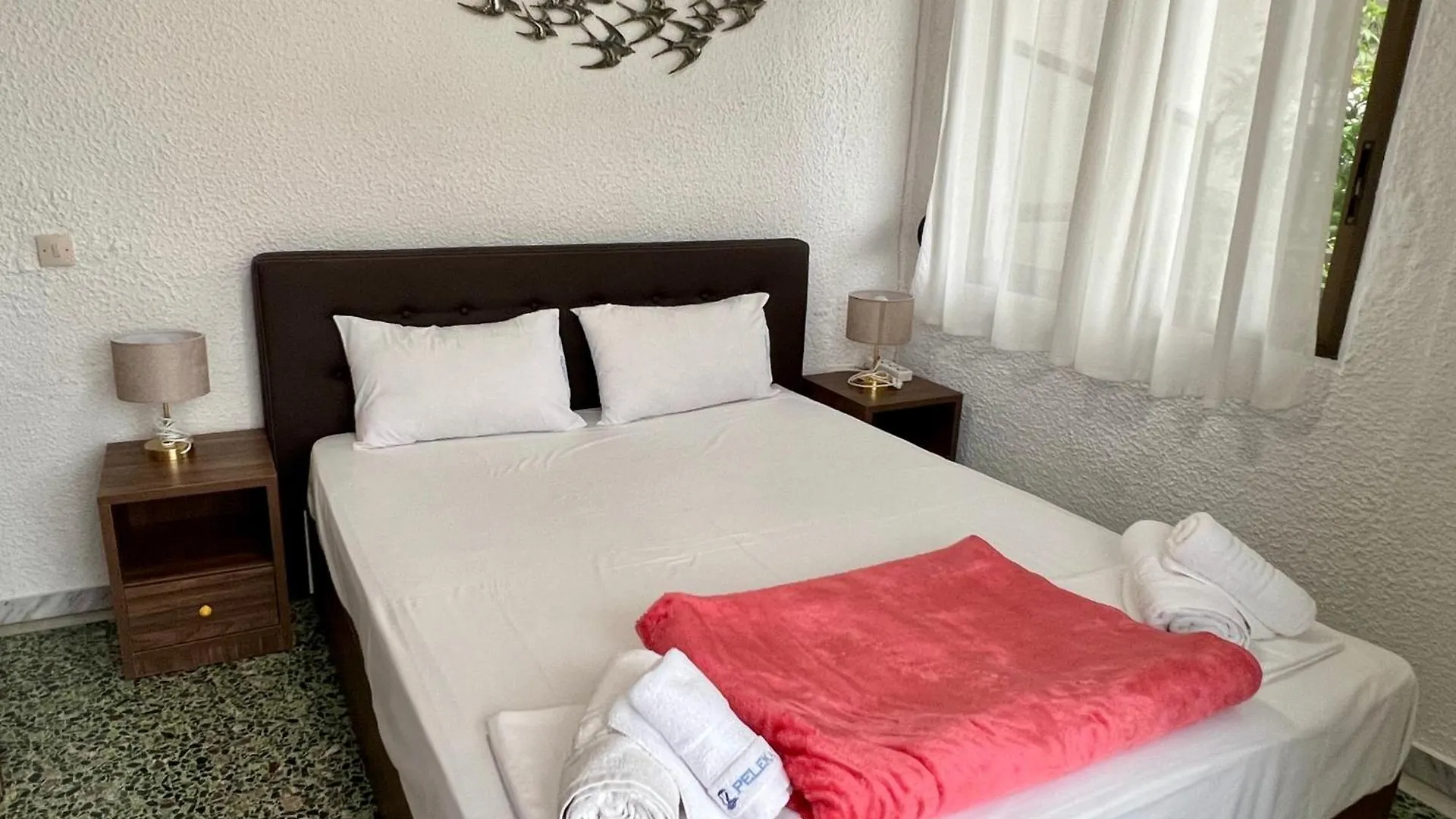 Pelekan Rooms And Apartments Athina 22 Pefkochori