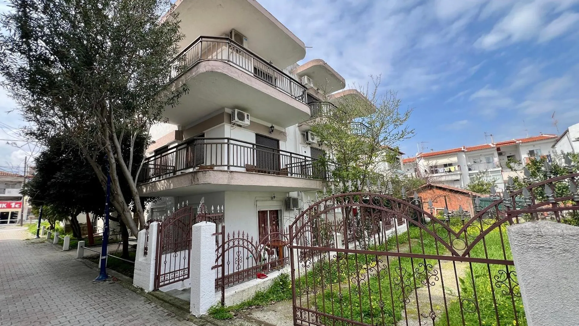 Pelekan Rooms And Apartments Athina 22 Pefkochori