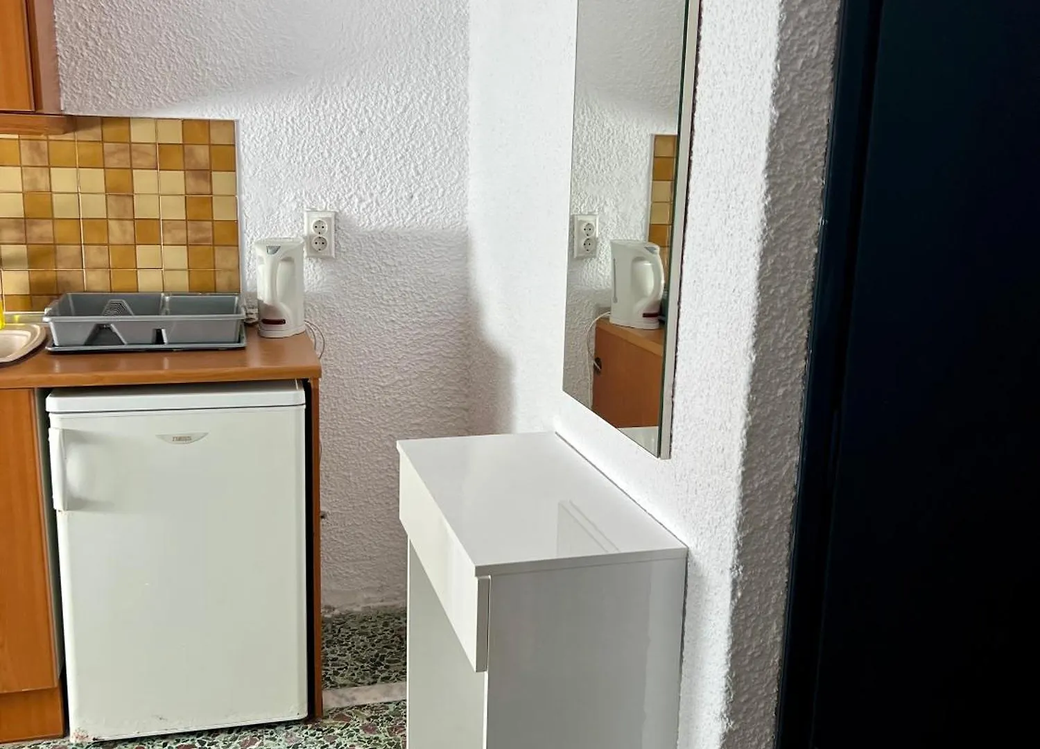 Pelekan Rooms And Apartments Athina 22 Pefkochori