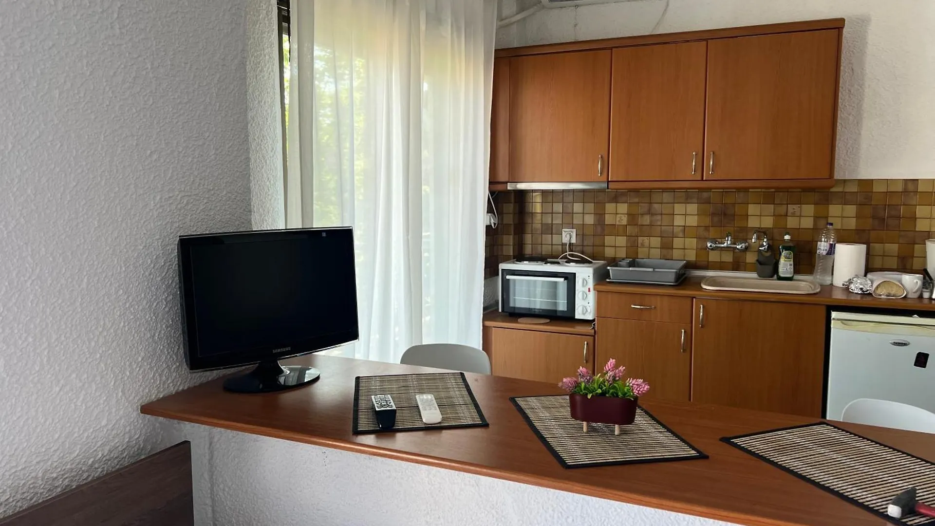 Pelekan Rooms And Apartments Athina 22 Pefkochori Grecia